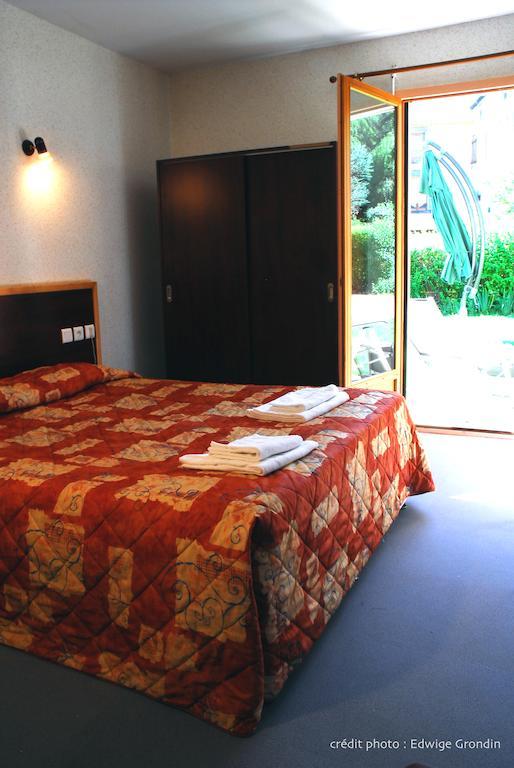 Hotel Les Hirondelles Orcines Pokoj fotografie