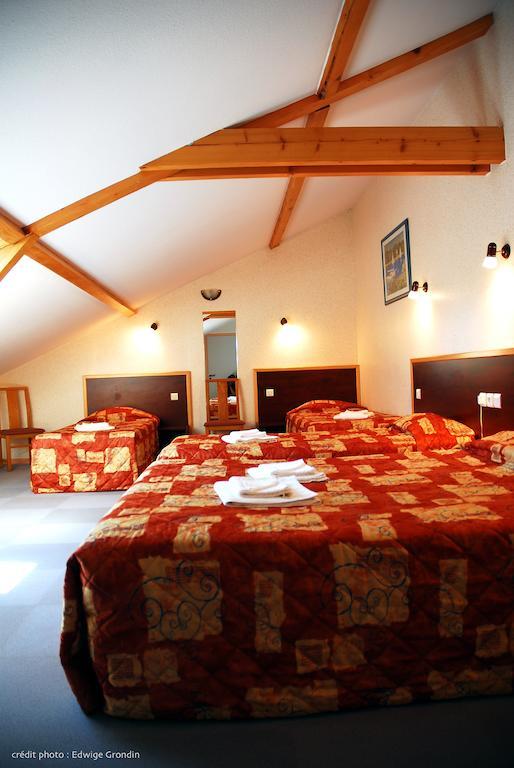 Hotel Les Hirondelles Orcines Pokoj fotografie