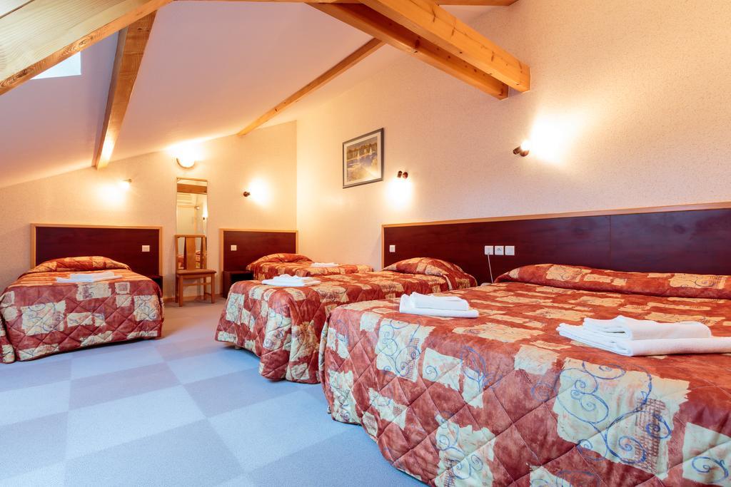 Hotel Les Hirondelles Orcines Exteriér fotografie